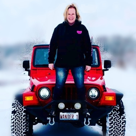 Meet your Posher, Heather - Picture 1 of 1